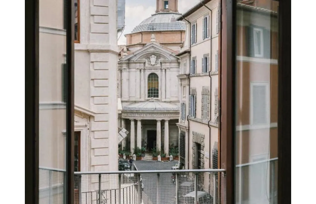 Queenavona-1
